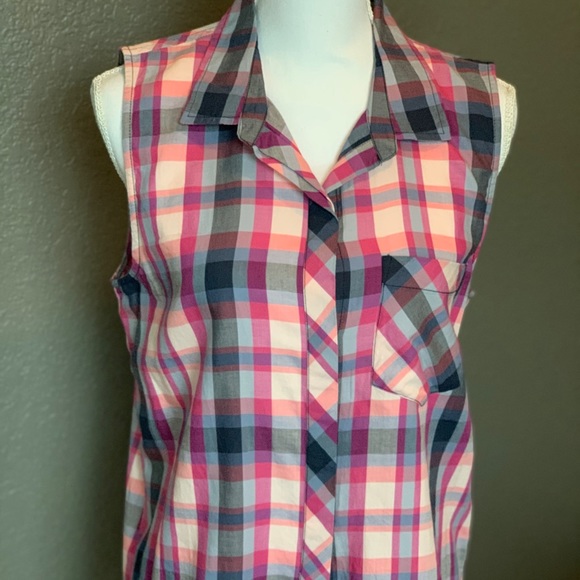 Sleeveless button down shirt, women’s - Picture 1 of 3